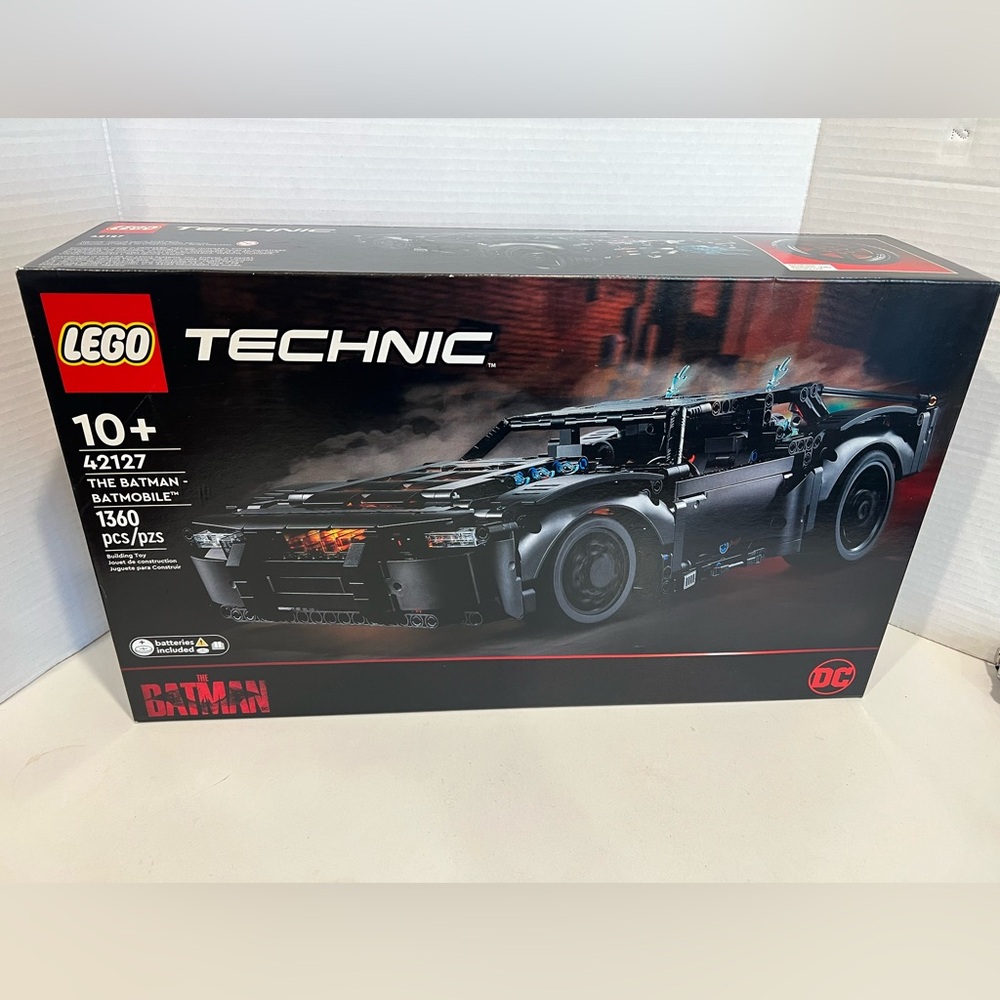 LEGO Technic The Batman – Batmobile 42127 Model Car Building Toy, 2022 Movie Set